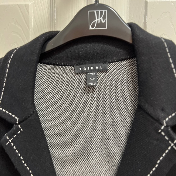 Tribal. Black sweater coat - Picture 2 of 3